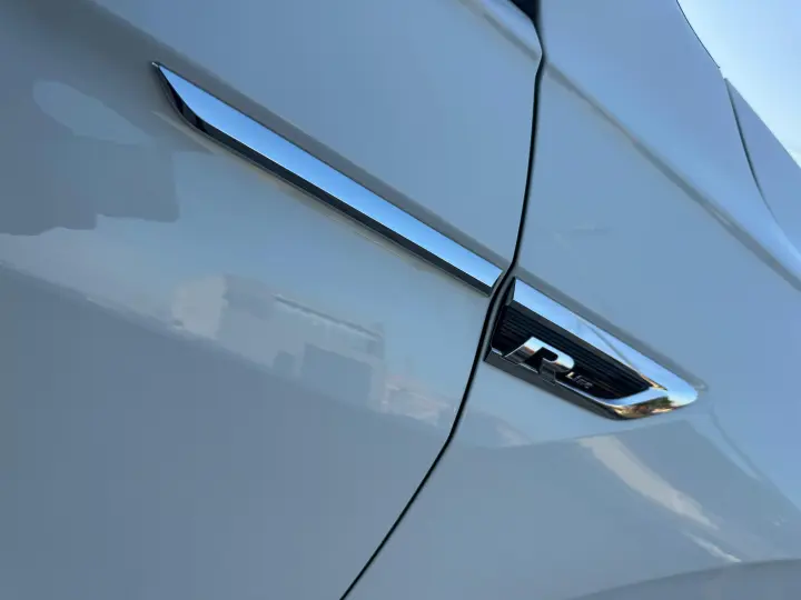 VW Tiguan R-Line 350 2.0 TSI AT 2021