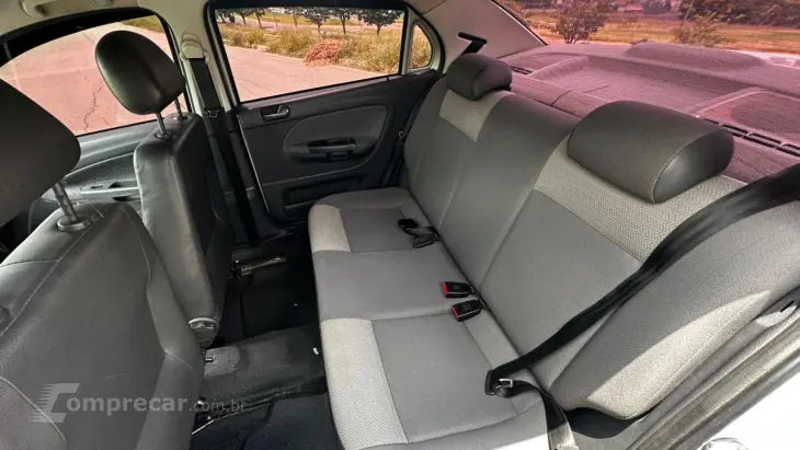 VOYAGE 1.0 12V MPI Totalflex City