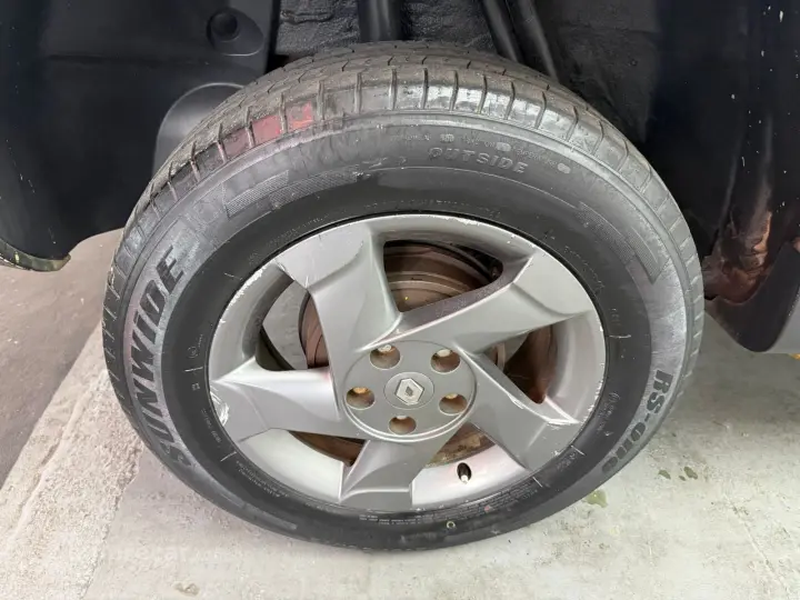 DUSTER Expression 1.6 Hi-Flex 16V Mec.