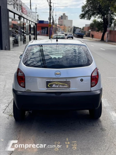 CELTA 1.0 MPFI Life 8V