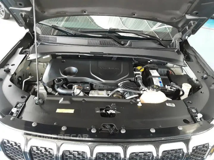 COMMANDER 1.3 T270 TURBO FLEX OVERLAND AT6