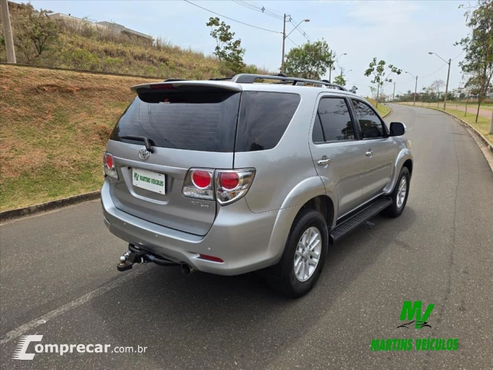 HILUX SW4 2.7 SR 4X2 16V