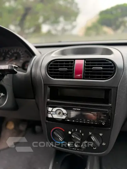 CORSA 1.8 MPFI Sedan 8V