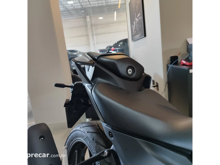 YZF R-3 321