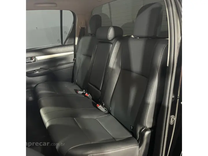 HILUX 2.8 D-4D TURBO DIESEL CD SRX PLUS 4X4 AUTOMÁTICO