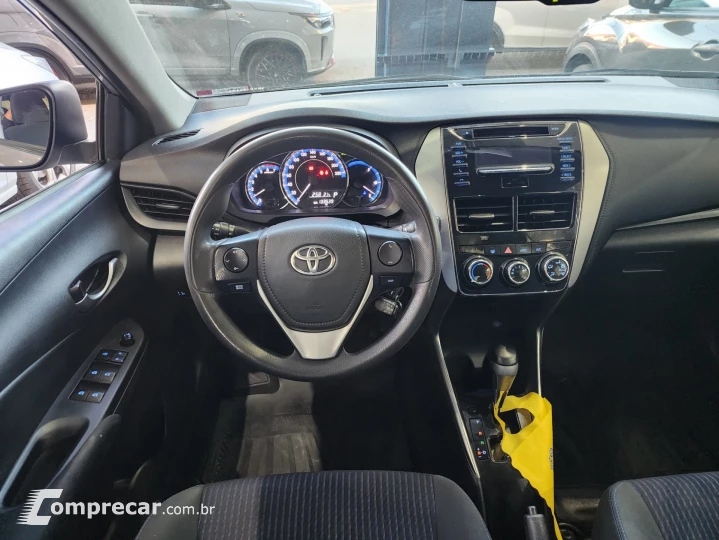 YARIS 1.5 16V Sedan XL