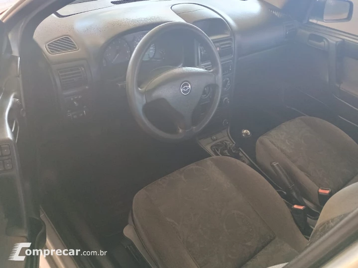 Astra sedan 1.8