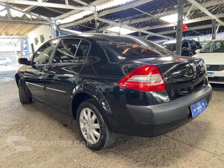 MEGANE SEDAN DYNAMIQUE 1.6 16V 4P