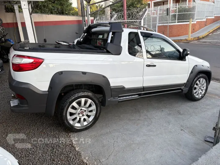 Strada 1.8 16V FLEX ADVENTURE LOCKER CABINE ESTENDIDA AUTOMA
