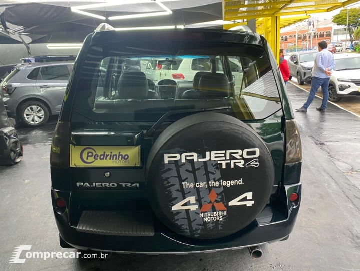 Pajero TR4 2.0 16V 4P 4X4 AUTOMÁTICO