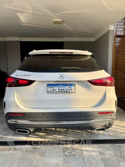 GLA 200 AMG LIFE híbrido