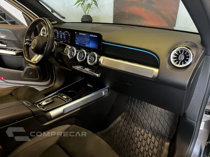 GLB 220 2.0 16V 4P MHEV AMG LINE 4MATIC DCT AUTOMÁTICO
