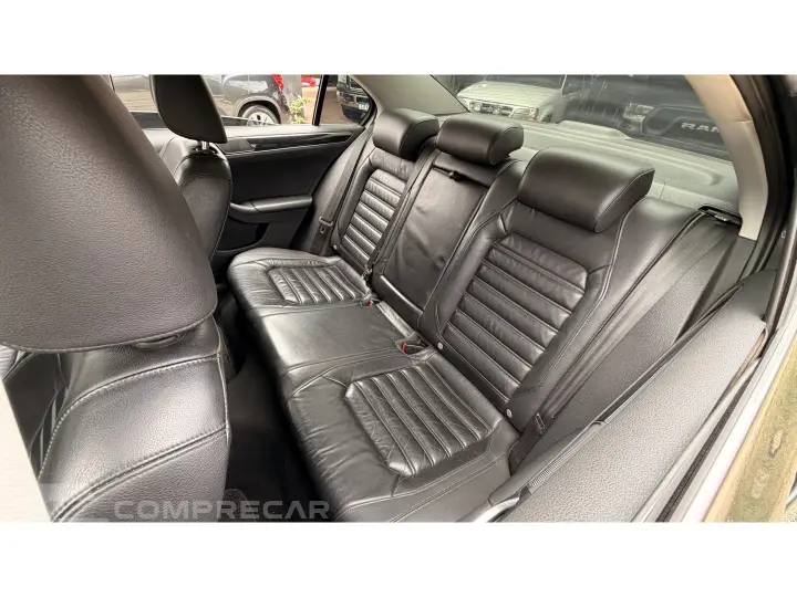 JETTA 2.0 TSI HIGHLINE 211CV GASOLINA 4P TIPTRONIC