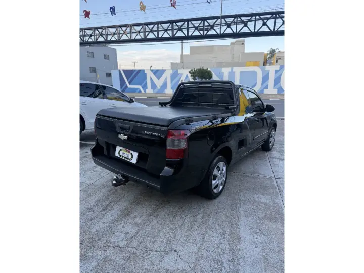 MONTANA 1.4 MPFI LS CS 8V FLEX 2P MANUAL