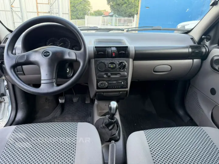 Classic Sedan 1.0 4P VHCE FLEX LS