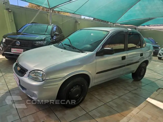 CLASSIC - 1.0 MPFI LIFE 8V 4P MANUAL