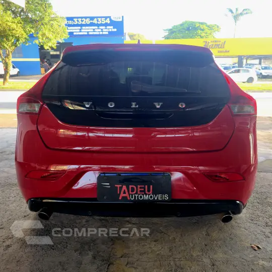 V40