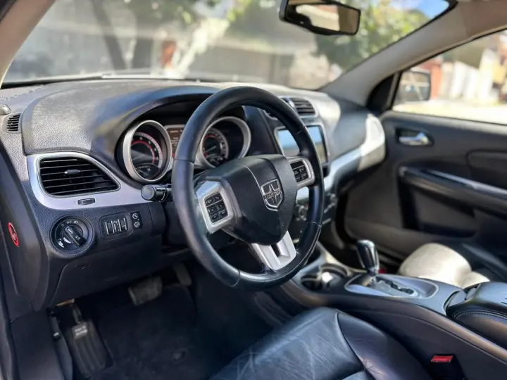 JOURNEY 2.7 SXT V6