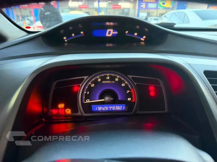 Civic Sed. LXL/LXL SE 1.8 Flex 16V Mec.