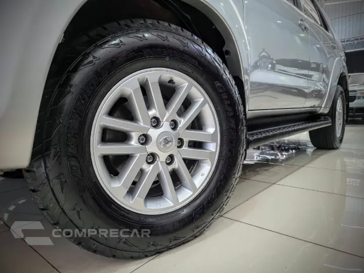 HILUX SW4 3.0 SRV 4X4 16V TURBO INTERCOOLER DIESEL 4P AUTOMA