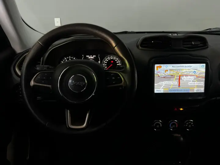 Renegade 1.8 4x2 (Aut) (Flex) (PCD)