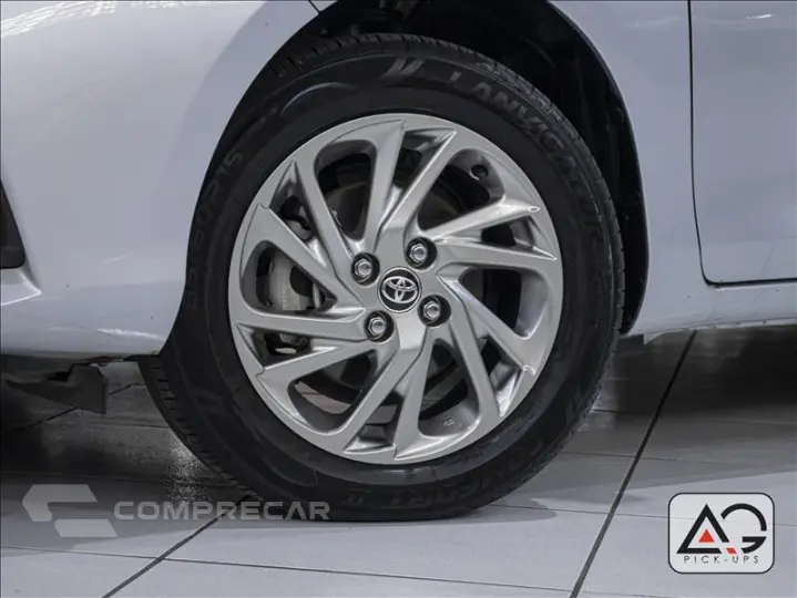 YARIS 1.5 16V Sedan XS Connect