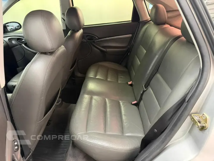 Focus Sedan 2.0 16V/2.0 16V Flex 4p
