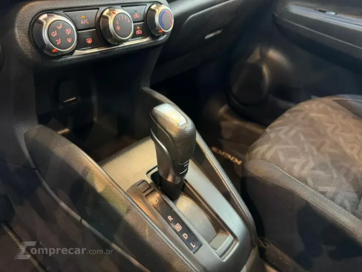 KICKS Sense 1.6 16V Flex Aut.