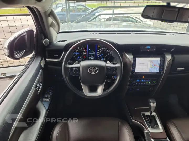Hilux SW4 SRX 4x4 2.8 TDI 16V Dies. Aut.