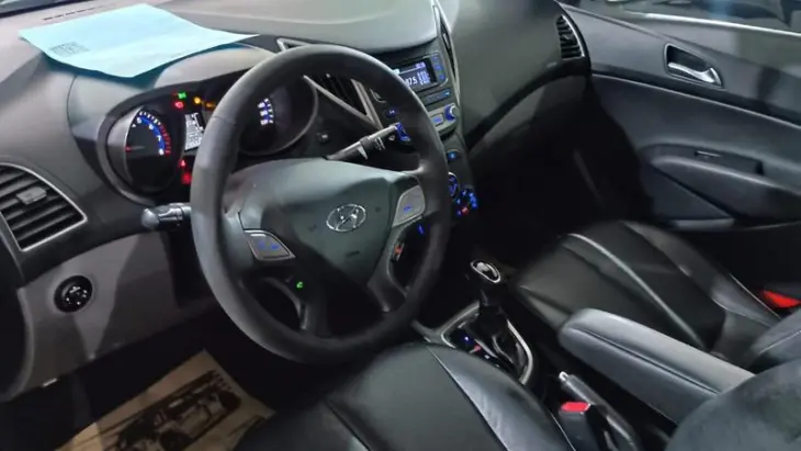 HB20S 1.6 COMFORT PLUS 16V FLEX 4P AUTOMATICO