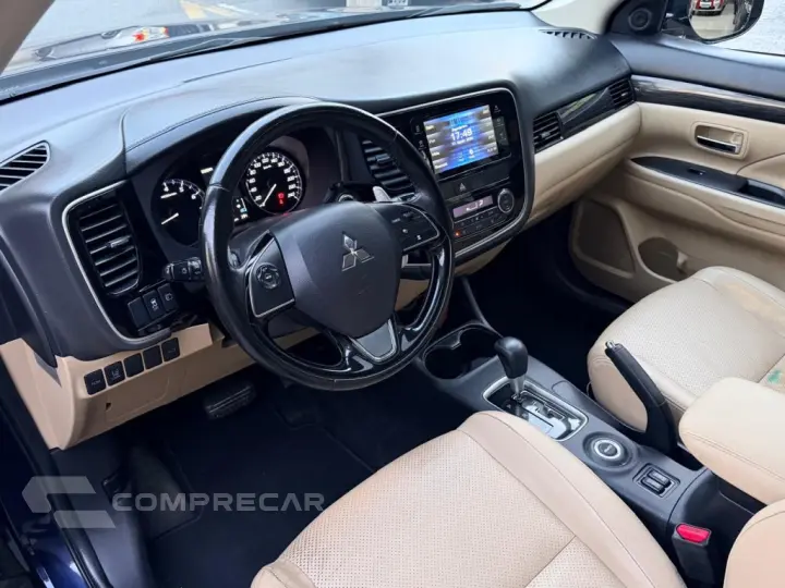 OUTLANDER 3.0 GT 4X4 V6 24V GASOLINA 4P AUTOMÁTICO