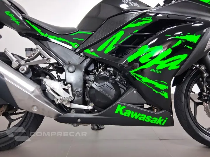 KAWASAKI NINJA 300