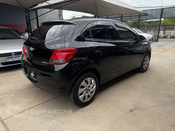 Onix Hatch 1.4 4P FLEX LT