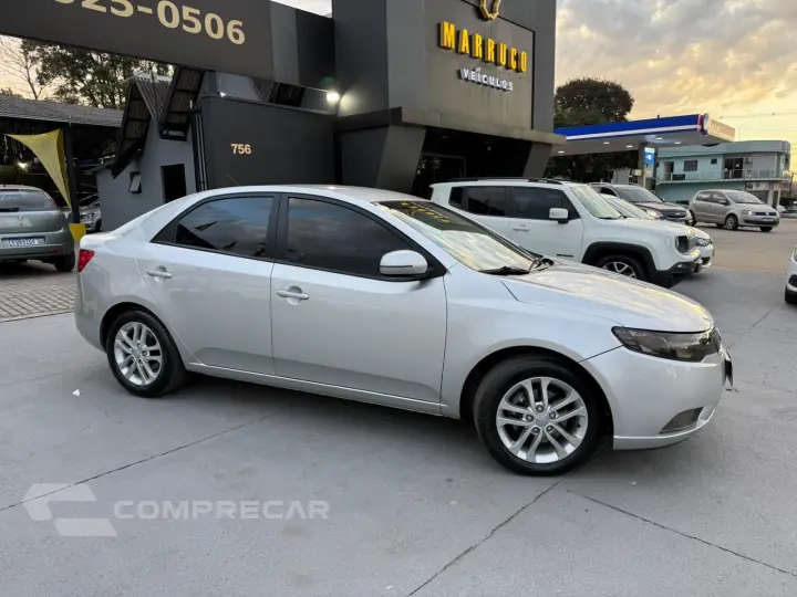 CERATO 1.6 EX3 Sedan 16V