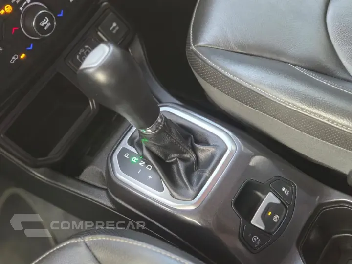 Renegade Long. T270 1.3 TB 4x2 Flex Aut.