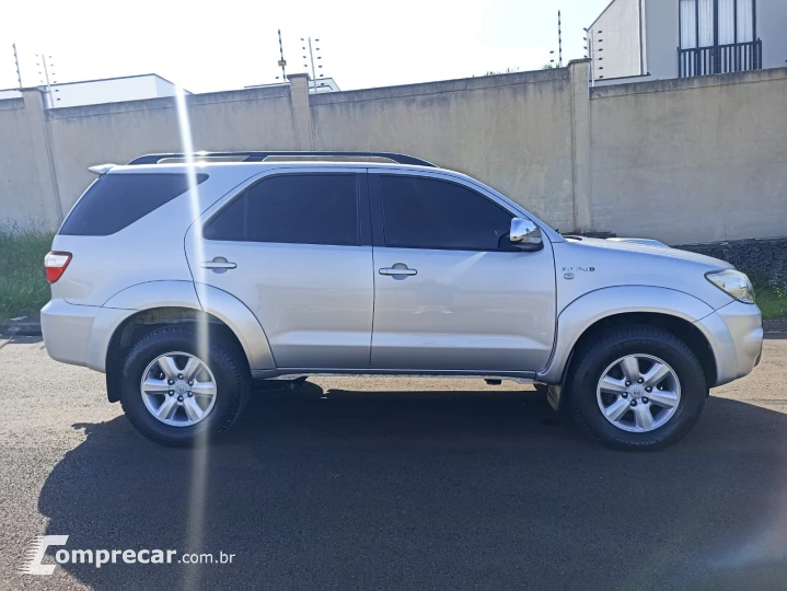 HILUX SW4 3.0 SRV 4X4 7 Lugares 16V Turbo Intercooler