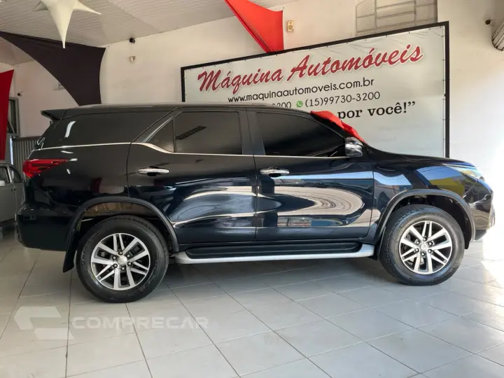 HILUX SW4 2.8 D-4d Turbo SRX 4X4