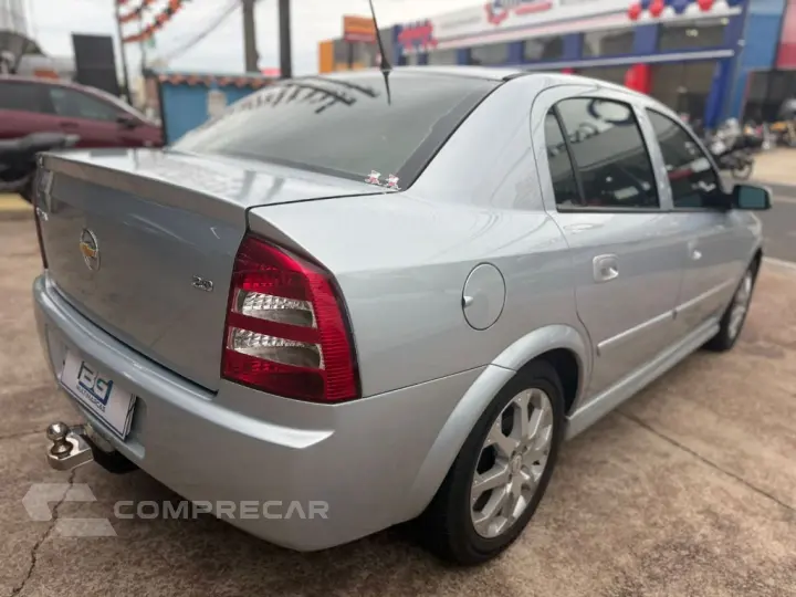 Astra Sed. Advant. 2.0 8V MPFI FlexP. 4p