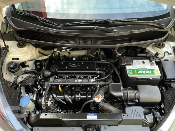 HB20 1.6 COMFORT PLUS 16V FLEX 4P MANUAL