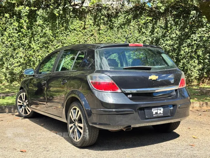 VECTRA 2.0 MPFI GT Hatch 8V