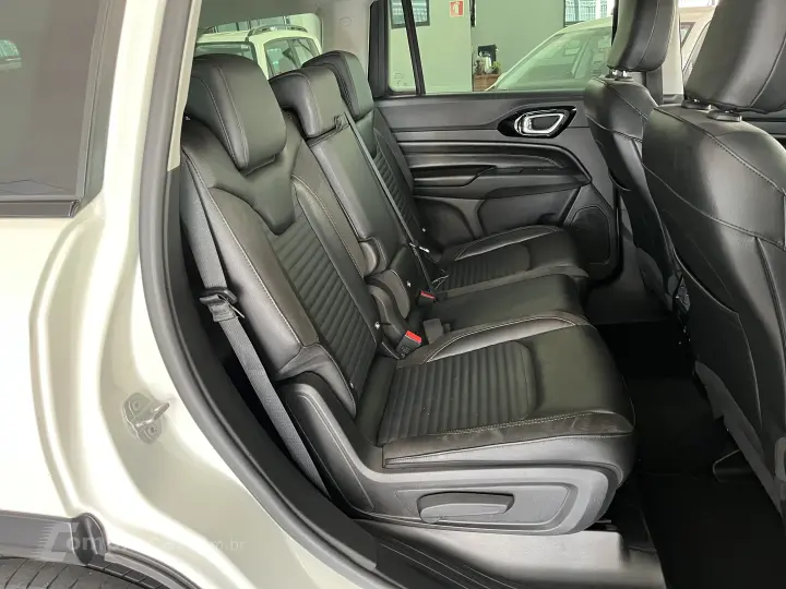 COMMANDER 1.3 T270 Turbo Limited