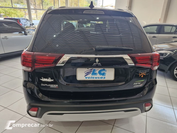 Outlander 3.0 V6 24V 4P HPE-S AWD AUTOMÁTICO
