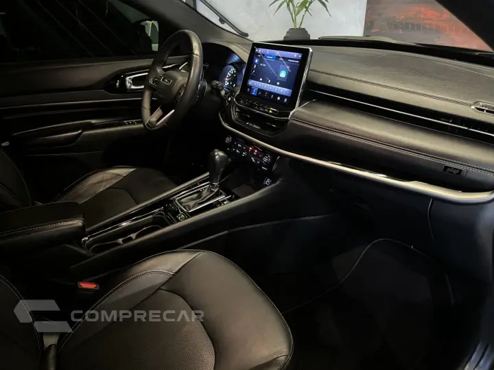 Compass 1.3 16V 4P FLEX LONGITUDE 80 ANOS T270 TURBO AUTOMÁT