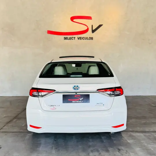 COROLLA 1.8 VVT-I Hybrid Altis Premium