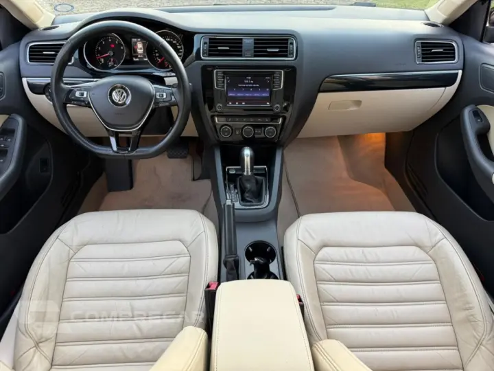 JETTA 2.0 TSI HIGHLINE 211CV GASOLINA 4P TIPTRONIC