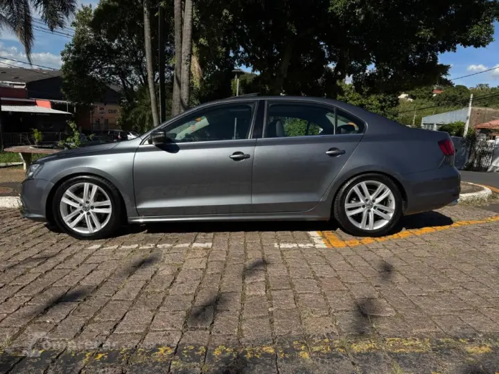 JETTA Highline 2.0 TSI 16V 4p Tiptronic