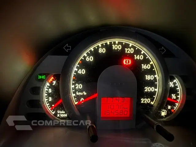 FOX - 1.6 MI PLUS 8V 4P MANUAL