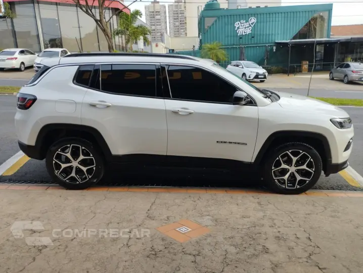 Compass 1.3 16V 4P FLEX LONGITUDE T270 TURBO AUTOMÁTICO