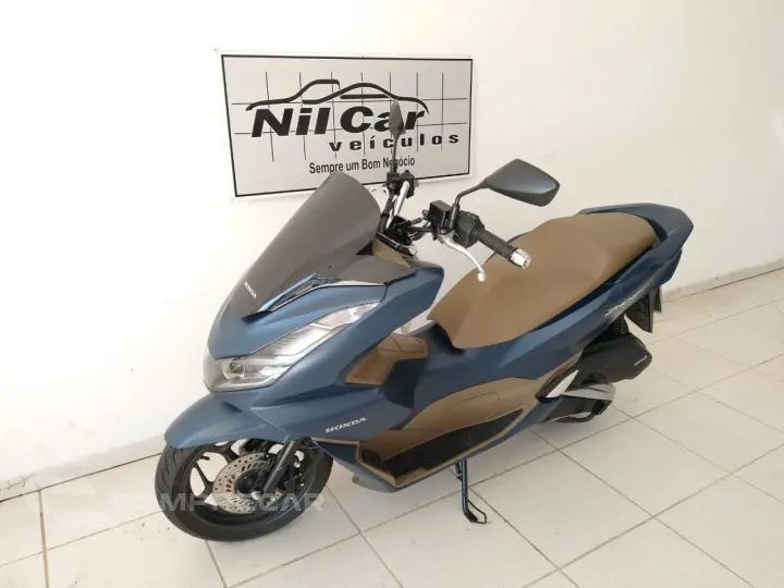 PCX 160 DLX