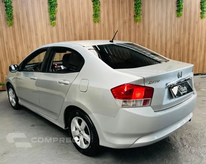 CITY 1.5 LX 16V
